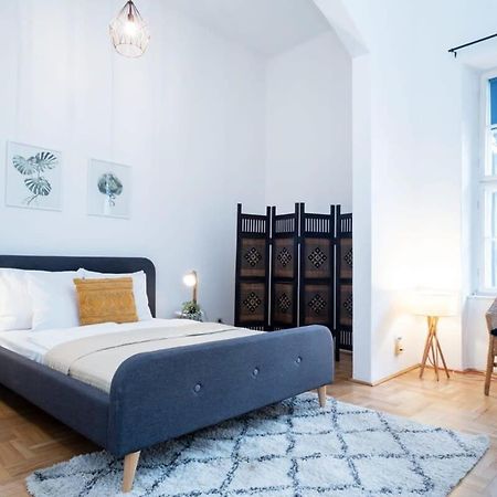 Lovely Downtown Apartment Close To The Basilica Budapest Ngoại thất bức ảnh