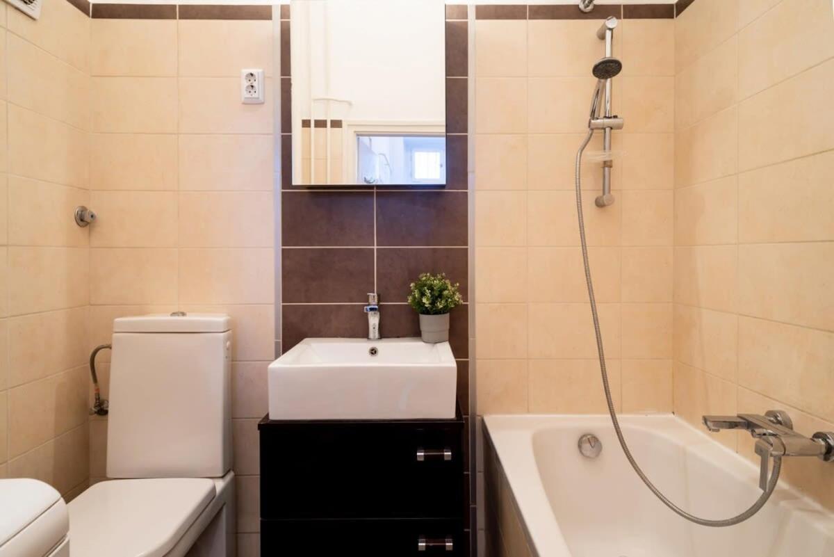 Lovely Downtown Apartment Close To The Basilica Budapest Ngoại thất bức ảnh