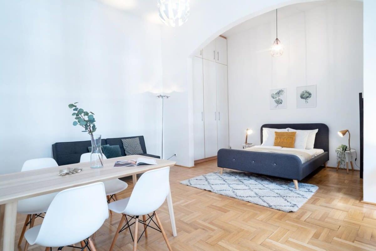 Lovely Downtown Apartment Close To The Basilica Budapest Ngoại thất bức ảnh