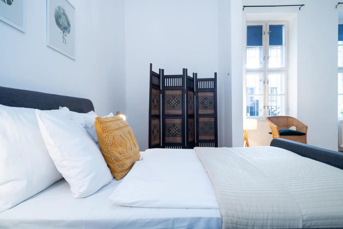 Lovely Downtown Apartment Close To The Basilica Budapest Ngoại thất bức ảnh