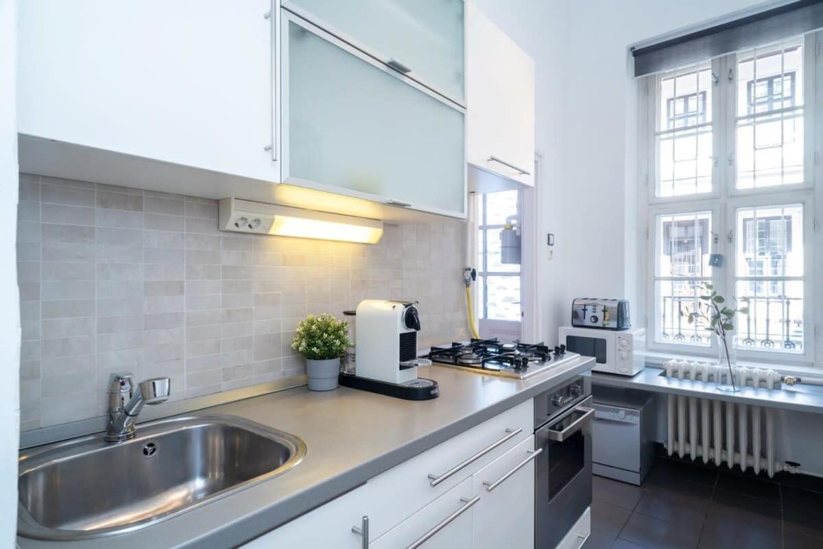 Lovely Downtown Apartment Close To The Basilica Budapest Ngoại thất bức ảnh