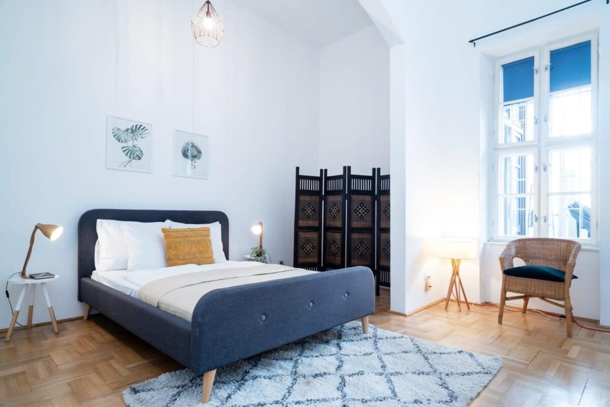 Lovely Downtown Apartment Close To The Basilica Budapest Ngoại thất bức ảnh
