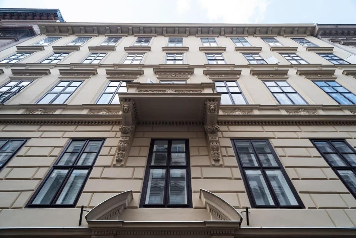 Lovely Downtown Apartment Close To The Basilica Budapest Ngoại thất bức ảnh